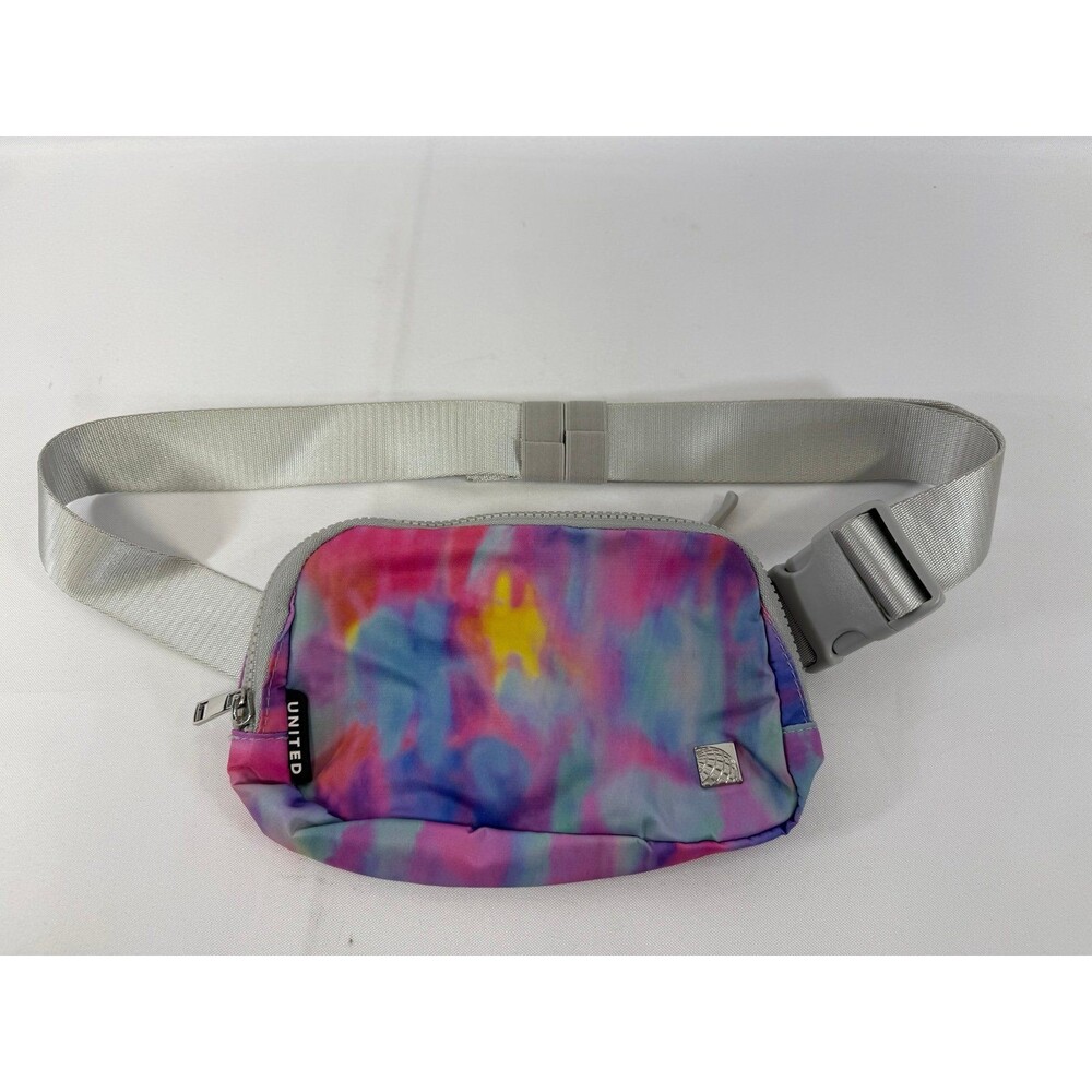 United Airlines Limited Edition Everywhere Belt Bag NWOT